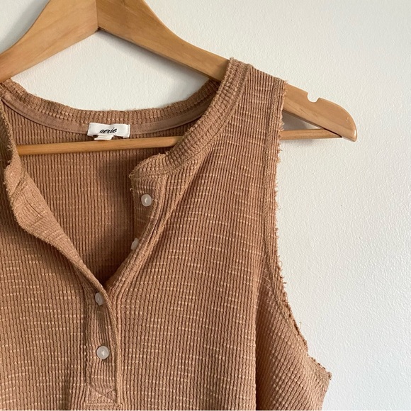 Aerie Button Down Texture Crop Tank Top in Tan - Picture 5 of 8